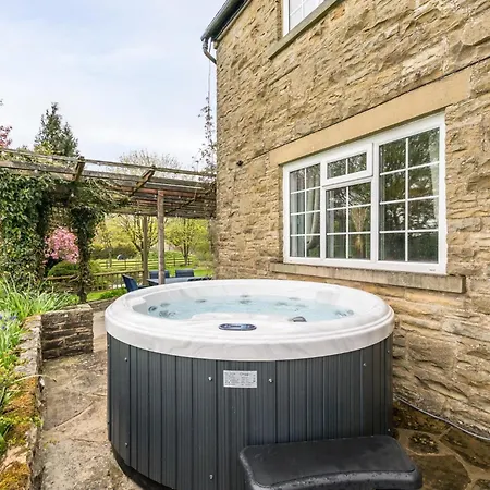 Dom wakacyjny Wellbeing Escape, 4-bed House With Yoga Malham